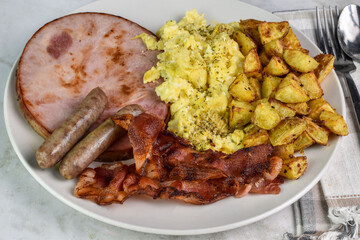 ham and scramble  egg s with  bacon and sausage