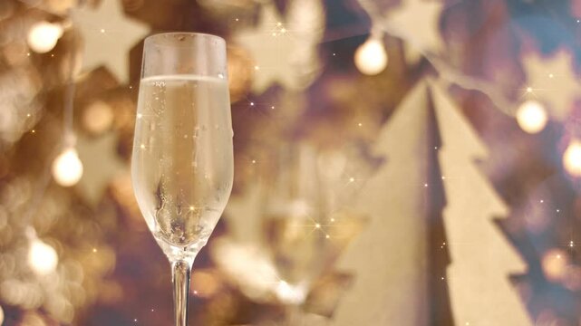 Fr&ouml;hlicher Weihnachtsgru&szlig; mit Glitzer und Bokeh