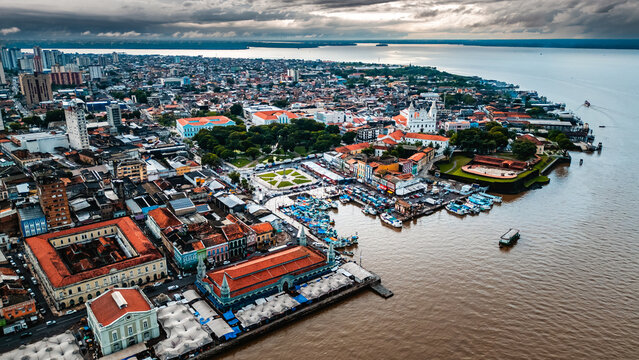 Esta&ccedil;&atilde;o Das Docas Mercado Ver-o-Peso Bel&eacute;m Par&aacute; Brasil Turismo Cultural Arquitetura Portu&aacute;ria Gastronomia Amaz&ocirc;nia Artesanato Barcos Tradicional Patrim&ocirc;nio Hist&oacute;rico Fotografia Viagem Passeio A&ccedil;a&iacute; 