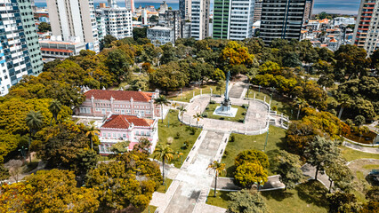 Praça República Theatro Paz Belém Pará Brasil Monumento Histórico Arquitetura Turismo Cultura Teatro Praça Pública Cenário Urbano Passeio Cultural Monumento Nacional Palco Eventos Espetáculos Cultural