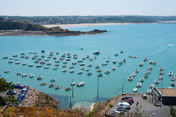 Magnifique paysage sur le sentier côtier GR34 du cap d'Erquy en Bretagne - France