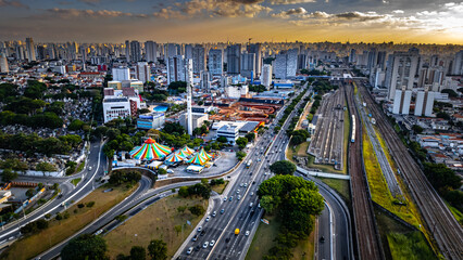 Circo Tendal Paisagem Urbana Mooca Tatuapé Belenzinho Cidade Mãe Céu Bairros São Paulo Avenida...