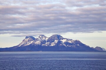 Arktische Küstenlinie in Nordnorwegen