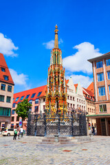 Fototapeta premium Schoener Brunnen fountain in Nuremberg, Germany