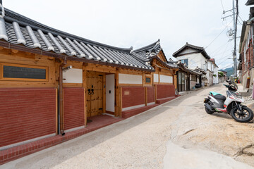 Bukchon Hanok Village, a quiet tile-roofed house and alley