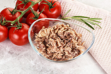 Canned tuna fish for salad