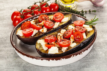 Baked eggplant with cheese and tomato