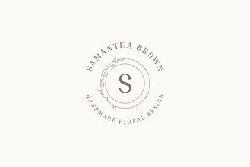 Floral organic blossom letter round frame monogram logo design template line vector