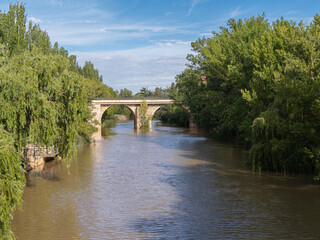 Fototapeta premium Bridge of Aranda in the town of Aranda de Duero, a beautiful tourist destination (Spain)