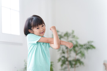 肩甲骨のストレッチ