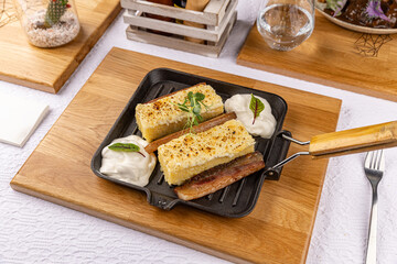 Fried polenta with bacon