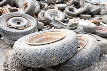 Recovery of used tires. Waste recycling.