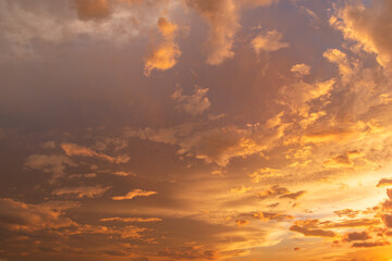 妖しげな夕空