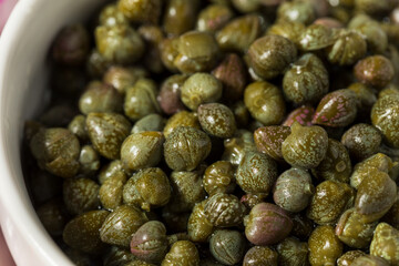 Organic Marinated Green Capers