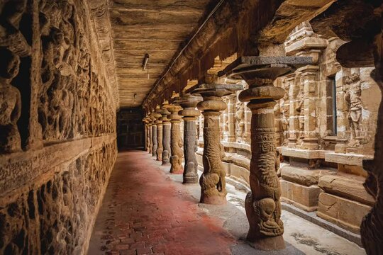 Thiru Parameswara Vinnagaram or Vaikunta Perumal Temple is a temple dedicated to Vishnu, located in Kanchipuram in the South Indian state of Tamil Nadu - One of the best archeological sites in India	