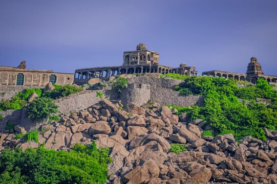 Gingee Fort or Senji Fort in Tamil Nadu, India. It lies in Villupuram District, built by the kings of konar dynasty and maintained by Chola dynasty in 9th century AD. Archeological survey of india.	