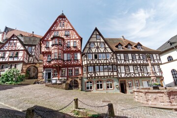 Marktplatz in der historischen Altstadt von Miltenberg, Bayern, Deutschland