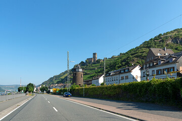 Stadt Kaub, an der Bundesstraße B42, Rhein-Lahn-Kreis, Rheinland-Pfalz, Mittelrhein, Aufnahme: 27.06.2024