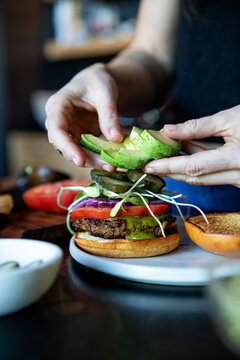 Avocado Pesto Buger