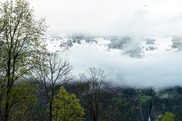 Paysage Montagne en Neige à Halistal - Suisse