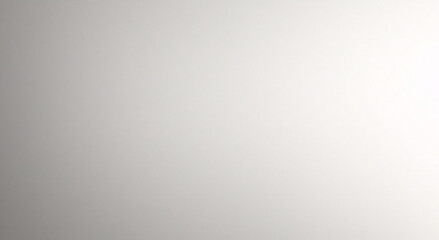 Sfondo semplice argento lucido. Texture liscia di colore azzurro metallizzato. Illustrazione astratta di bagliori e sfumature.