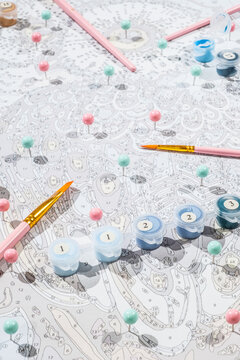 Scheme-pattern painting.