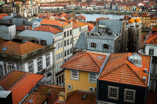 Houses and buildings in Porto