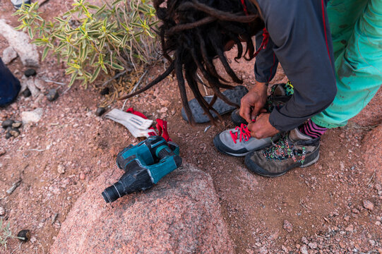 Climber with drill an bolting equipment, climbing adventrure