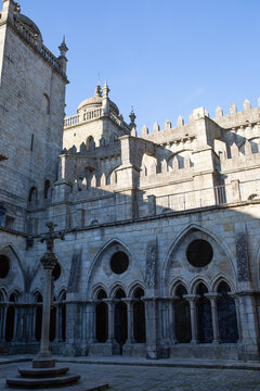 historical romanesque cathedral -Se do Porto
