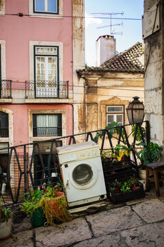 Neglected doorway in Lisbon