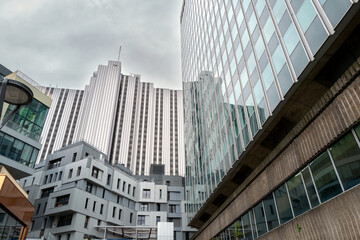 Naklejka premium architectures contemporaines dans le quatorzième arrondissement de Paris en France