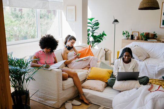 Best friends enjoying a relaxing day at home