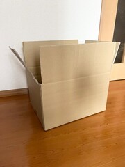 ダンボール　イメージ