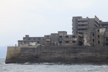 世界遺産　軍艦島の朽ちてゆく住宅（長崎県、端島）2016.02 © nukopic