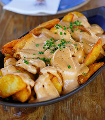 A delicious version of the classic Spanish spicy potatoes
