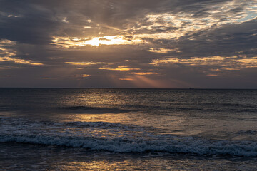 Obraz premium sunrise at the beach