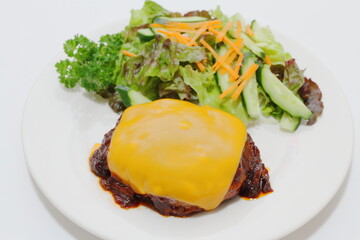 チェダーチーズハンバーグ