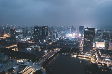 Fototapeta premium Majestic Night Cityscape with Illuminated Skyline