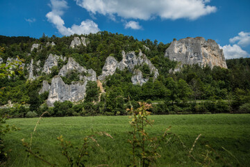 Donauradweg mit Blick auf den Rabenfelsen, Baden-W&uuml;rttemberg,