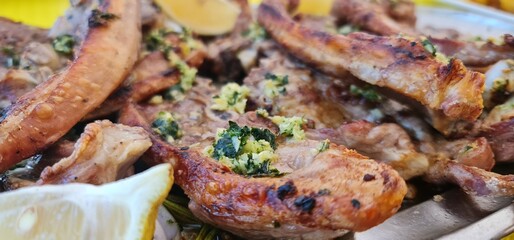 lamb chops with green peppers