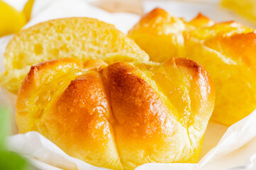 塩レモンちぎりパン