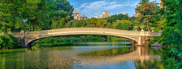 Bow bridge i early summer