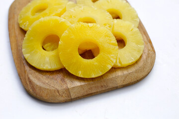 Pineapple fruit, Canned pineapple sliced