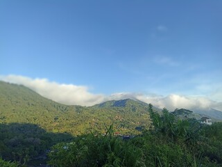 Bali Island : mountains and clouds
