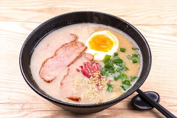 豚骨ラーメン