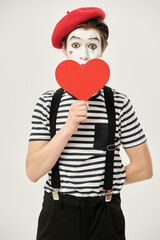 mime in love