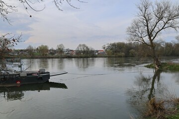 Blick von Eining, einem Ortsteil von Neustadt an der Donau, auf die Donau	