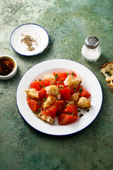 Traditional Italian salad with tomatoes and bread
