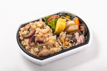 タコとごぼうの炊き込みご飯弁当