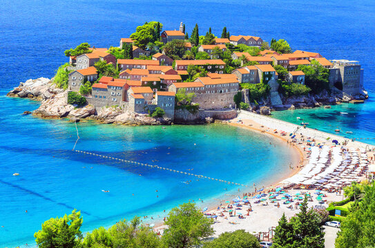 Montenegro is a country in Southeast Europe, located in the Balkans. Here is a wonderful summer vacation at sea.